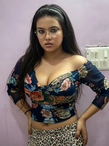 escorts in Kanpur